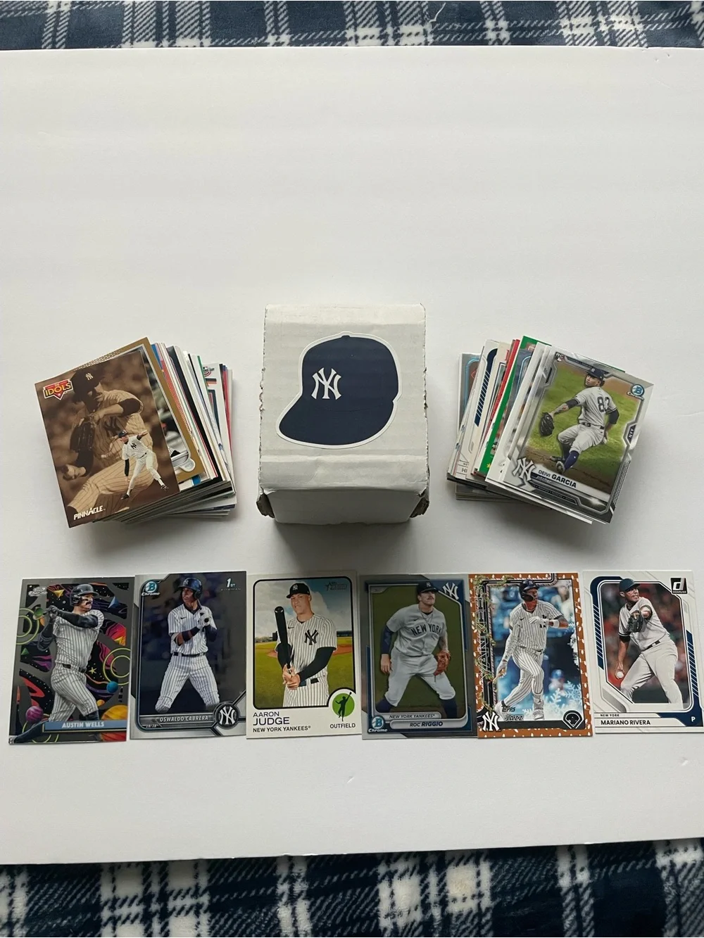 New York Yankees Baseball Cards 100 Card Lot Topps Bowman MLB